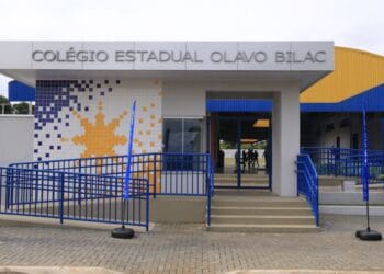 Inauguração de escola de tempo integral marca o retorno às aulas na rede estadual de educação do Tocantins