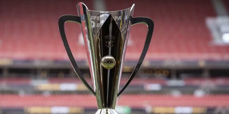 Taça da Supercopa do Brasil — Foto: Divulgação/CBF