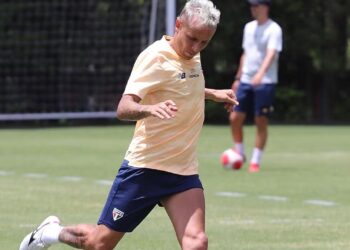 São Paulo inscreve Rafinha e Michel Araújo e tem reforços para o clássico