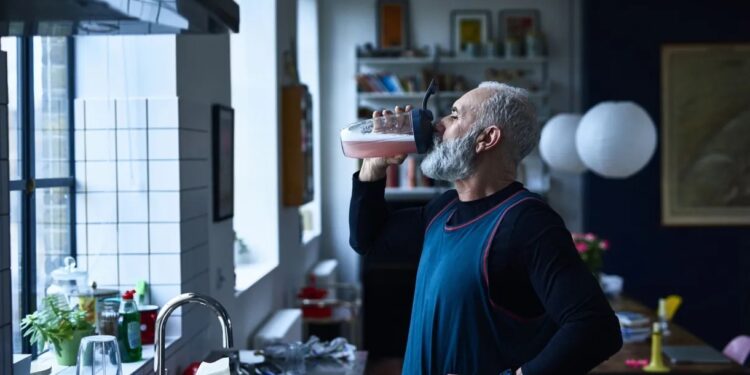 Longevidade: 5 suplementos que podem auxiliar a envelhecer com saúde