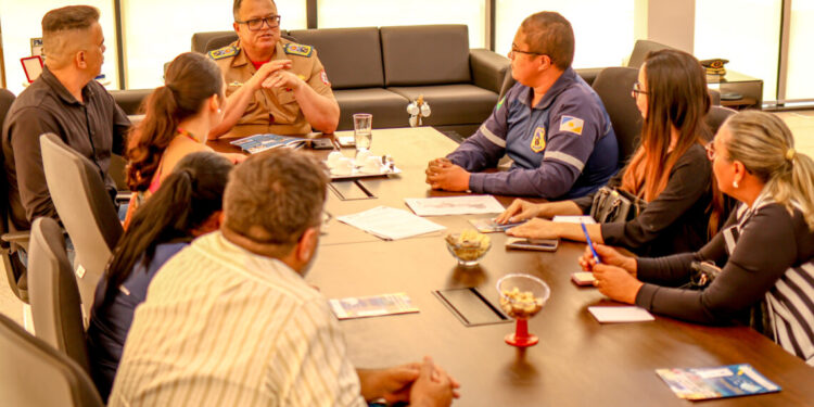 Corpo de Bombeiros Militar vai ministrar primeiros socorros no treinamento para motoristas profissionais que atuam nas secretarias de estado