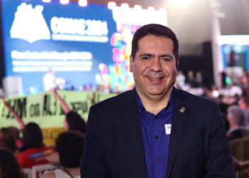 Deputado do PL Tocantins, Marcus Marcelo debate futuro da educação em evento nacional em Brasília