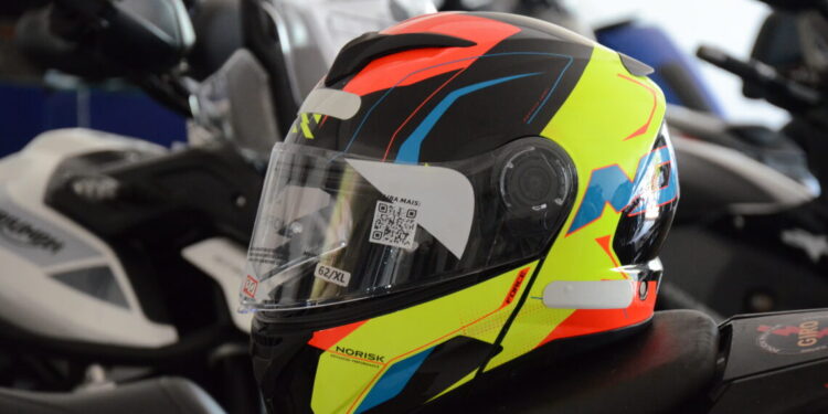 Capacete tem validade? Detran esclarece dúvidas sobre o uso desse item de segurança