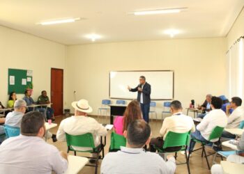 Governo do Tocantins realiza reunião para debater a qualificação de mão de obra em Colinas do Tocantins
