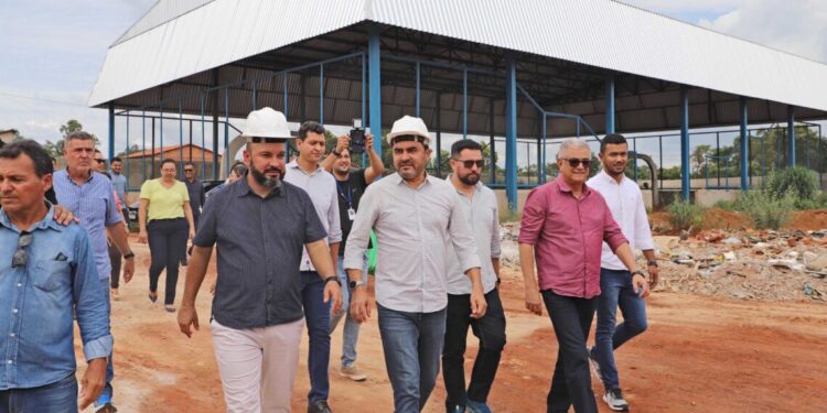Em Buritirana, governador Wanderlei Barbosa vistoria obras de escola avaliada em R$ 5,8 milhões
