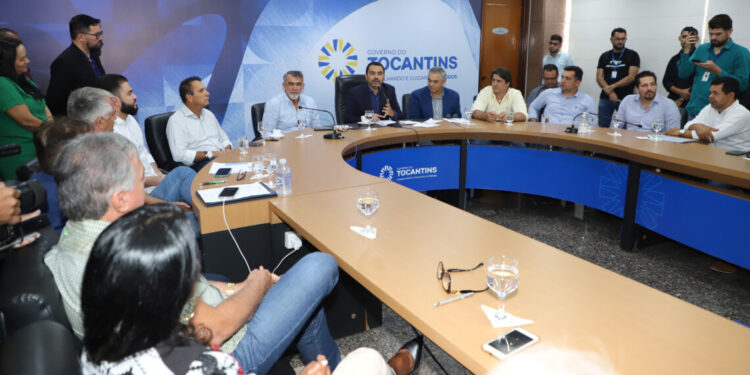 Governador Wanderlei Barbosa reuniu-se com o presidente da Faet e presidentes de sindicatos rurais de 34 municípios tocantinenses