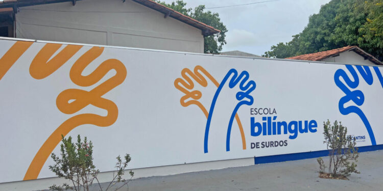 Educação Inclusiva: Primeira Escola Bilíngue de Surdos do Tocantins inicia ano letivo