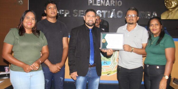 Iniciativa do vereador Sírio Cabelereiro homenageia Jardel Lira