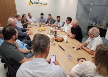 FAET assina nota com entidades do agro cobrando esclarecimentos do Governo sobre desmatamento ilegal no estado