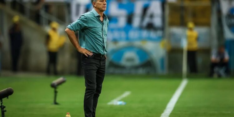 Treinador disparou contra o presidente do Inter na coletiva pós-jogo depois da vitória sobre o Juventude
Foto: Lucas Uebel / GFPA