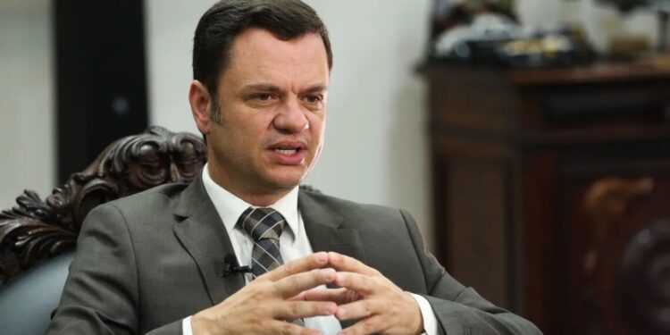 Defesa de Anderson Torres avalia que arquivamento de inquérito civil enfraquece investigação no STF