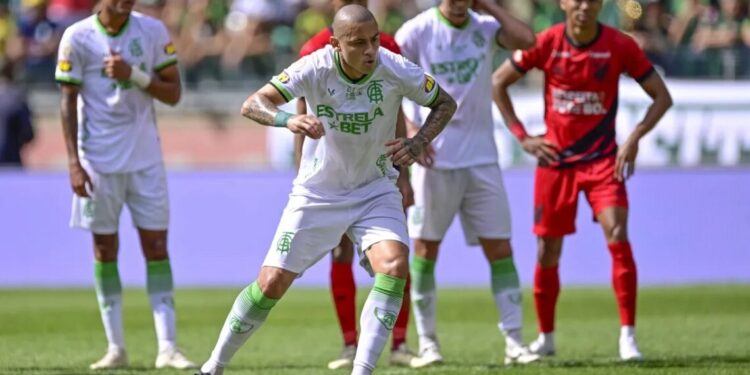 Clube da “Champions da Várzea” anuncia centroavante ex-Palmeiras