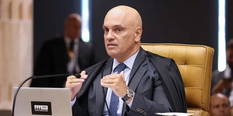 OAB pede que Moraes reveja decisão que impede advogados de operação contra bolsonaristas de se comunicarem entre si