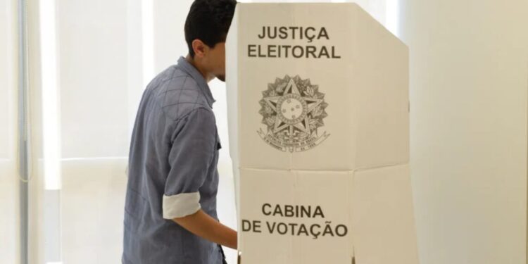 Até quando um político precisa deixar seu cargo para disputar as eleições de 2024?