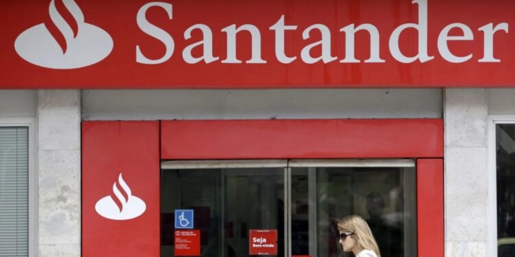 Santander anuncia recompra de US$ 1,57 bi em ações e aumento de dividendos