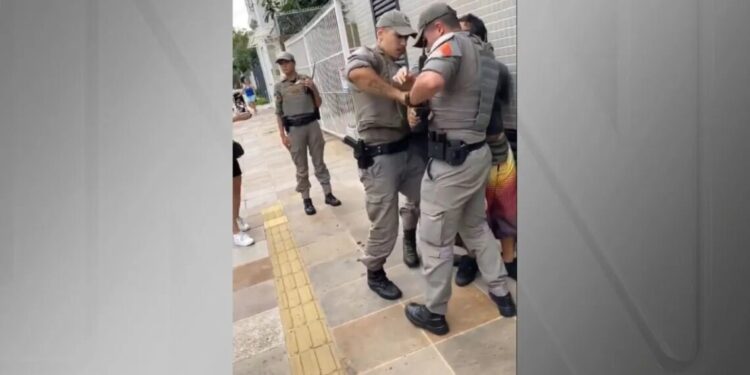 Sindicância sobre prisão de homem negro deve ser concluída até o fim de semana, diz Leite