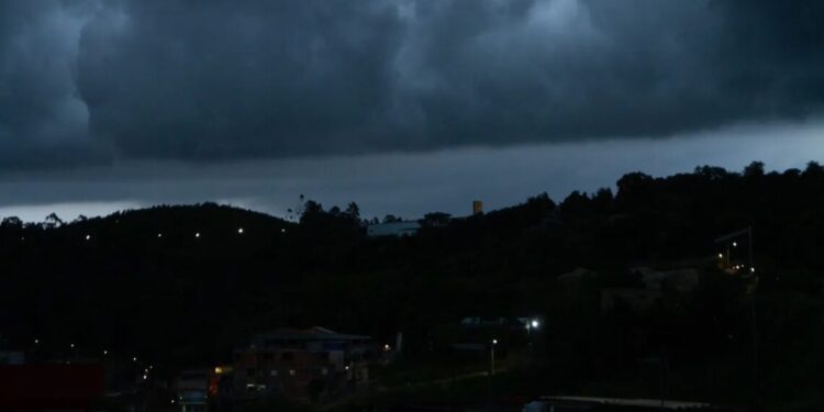 Sul terá sol, calor e chuva nesta sexta-feira; MG, SP e RJ têm alerta para tempestades