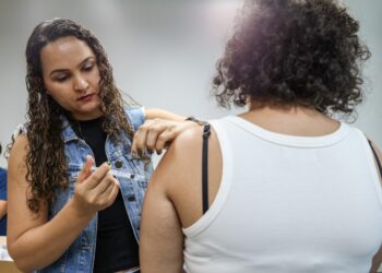 Saúde de Palmas amplia grupos prioritários para dose de reforço da vacina bivalente