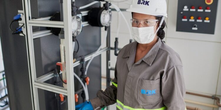 Mulheres refugiadas venezuelanas, recebem projeto da BRK de capacitação profissional e incentivo ao emprego