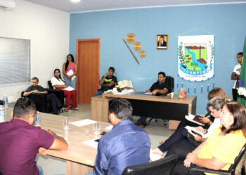 Prefeito de Tocantínia, João Alberto se reúne com secretariado para avaliação e planejamento da gestão