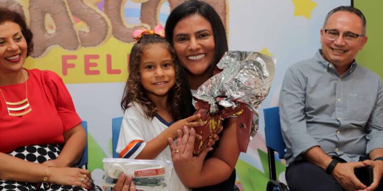 Primeira-dama Karynne Sotero desenvolve projeto Páscoa Feliz em quatro municípios do Estado