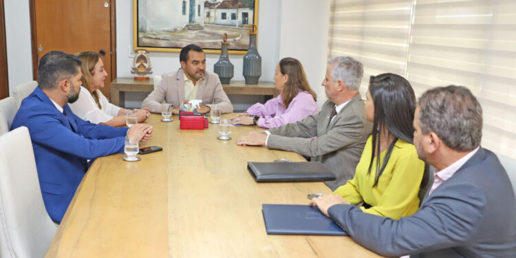 Governador Wanderlei Barbosa e TJTO definem parceria para realização do Encontro Nacional dos Corregedores-Gerais da Justiça e do Fórum Fundiário