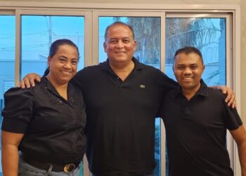 Senador Eduardo Gomes discute composição partidária com líderes municipais do Tocantins