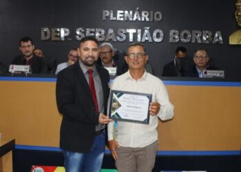 Sírio Ferreira solicita criação da Casa do Artesão Miracemense e concede Titulo de Cidadão