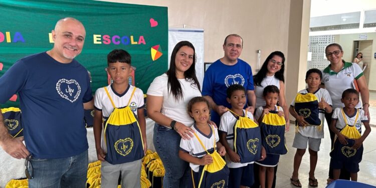 LBV entrega 430 Kits Pedagógicos em Palmas, Miracema e Luzimangues.