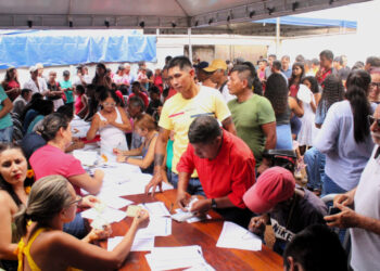 Multidão prestigia Ato de Filiação em Tocantínia