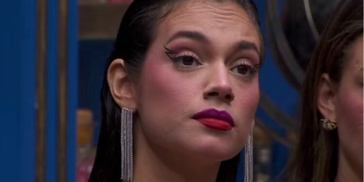 Duas cores de batom? Alane aposta em nova tendência e divide opiniões nas redes