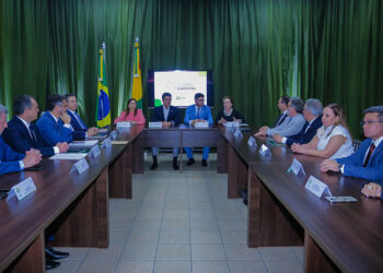 Governo do Tocantins assina Carta de Rio Branco durante assembleia geral do 27º Fórum de Governadores da Amazônia Legal