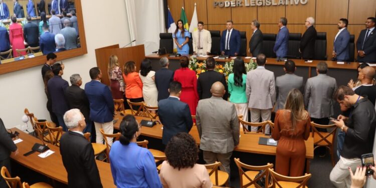 Profissionais da contabilidade são homenageados em Sessão Solene na CMP