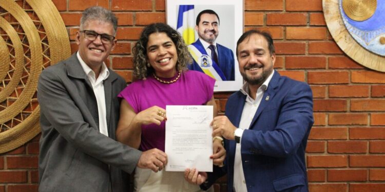 Sics e Acipa de Pedro Afonso realizam reunião para tratar da 1ª Feira de Negócios Femininos no município