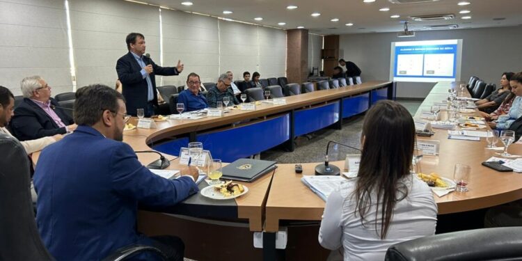 Faciet participa de reunião com o CDE e apresenta resultados gerados pela Campanha Natalina 2023 no Tocantins