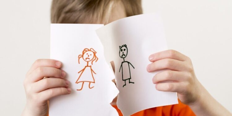 Divórcios no Brasil batem recorde e valor da pensão para filhos com autismo deve aumentar