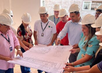 Obras de construção da sede própria da Agência de Metrologia é visitada por servidores da pasta