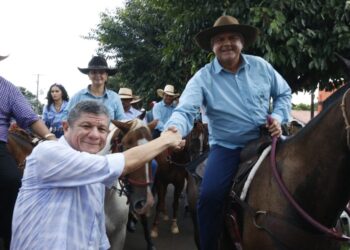Ivory de Lira participa de Cavalgada em Miracema
