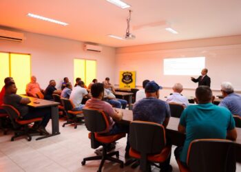 Curso de qualificação para taxistas tem grande procura na Capital