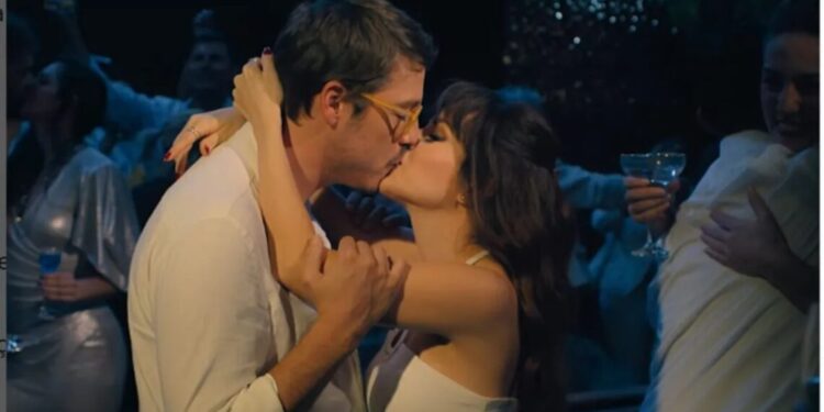 Com Fábio Porchat e Sandy, “Evidências do Amor” chega aos cinemas