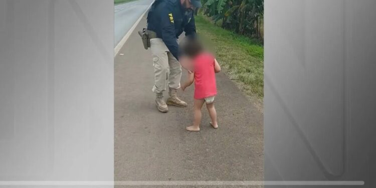 Criança é resgatada andando sozinha em rodovia de Goiás
