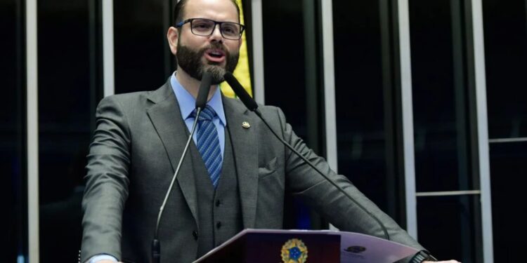 TSE retoma nesta terça (16) julgamento que pode cassar mandato de Jorge Seif