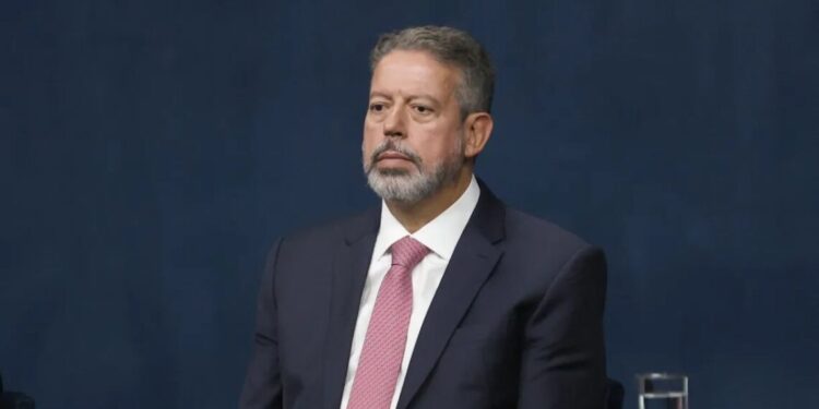 Governo exonera primo de Lira do comando do Incra