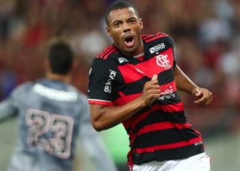 De La Cruz foi um dos destaques da vitória do Flamengo Foto: Divulgação/ Flamengo X