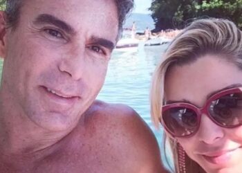 Sobrinho de um dos nomes mais conhecidos da contravenção carioca, Rogério de Andrade assumiu os negócios da família após a morte de Castor de Andrade, em 1997. Nas imagens, ele ao lado da esposa Crédito: Reprodução