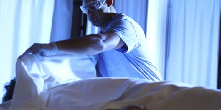 Como saber há quantas horas uma pessoa morreu? Médico legista explica