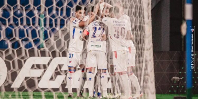 Fortaleza acaba com jejum e estreia com vitória na Copa Sul-Americana