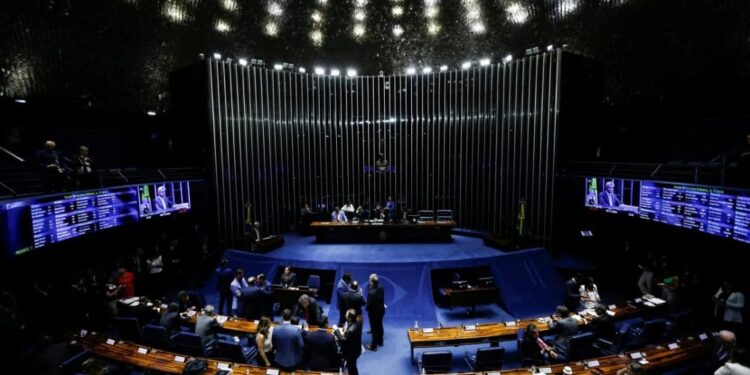 Com governo articulando contra, Senado inicia discussão da PEC do Quinquênio nesta terça (23)