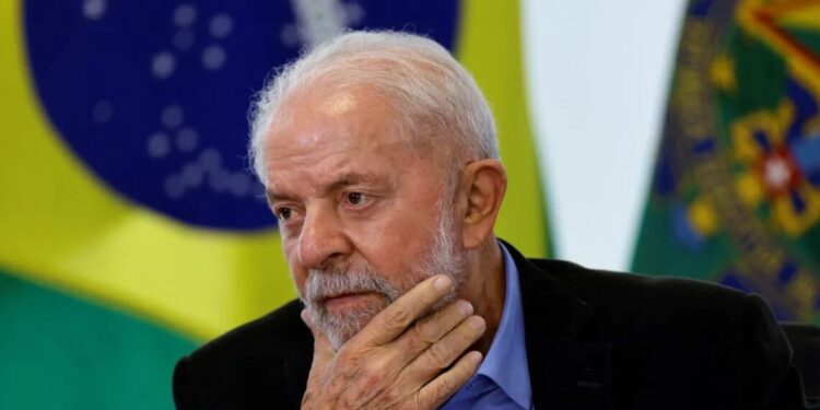Lula diz que não há crise na Petrobras e que desentendimentos “fazem parte do ser humano”