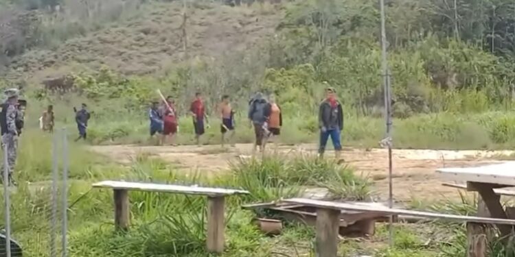 Indígenas rendem garimpeiros em território Yanomami de Roraima